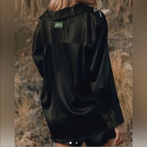 Daily drills black silky button down size xs/sm
